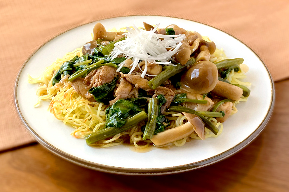 空心菜と丹波しめじのあんかけ焼きそば